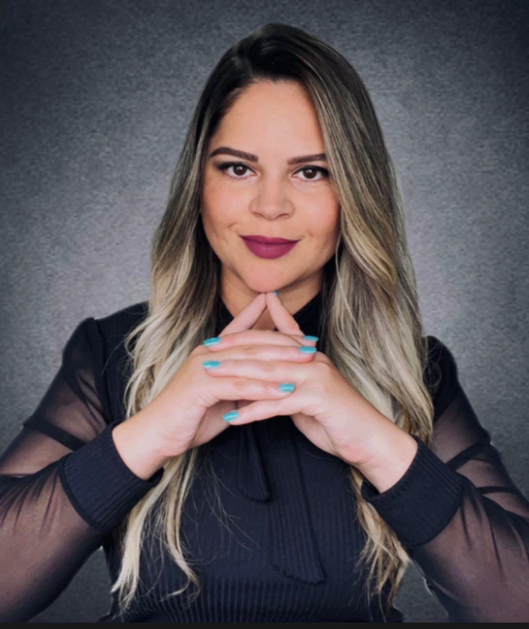 Elisiane Moreira, influencer digital e advogada, tem feito um sucesso sem precedentes nas redes sociais