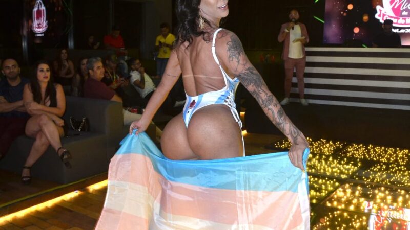 Musa da Argentina levanta bandeira trans em desfile: “Orgulho da Mulher que sou”