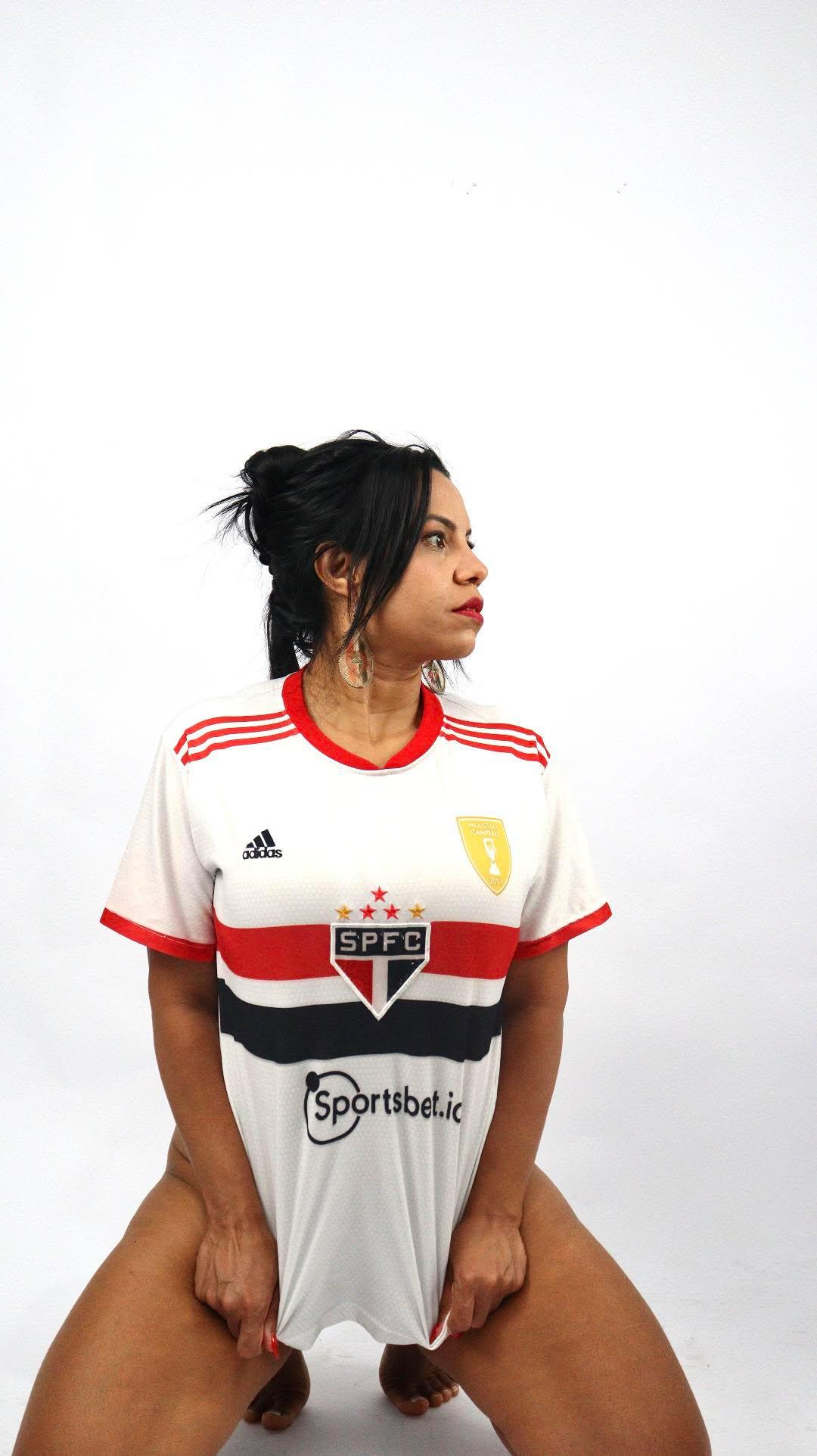 A força e a beleza de uma musa tricolor: Fran Rodrigues em sua melhor fase