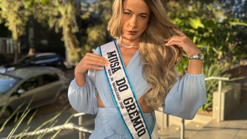 Alessia Fonseca surge deslumbrante em ensaio fotográfico com a faixa de Musa do Grêmio