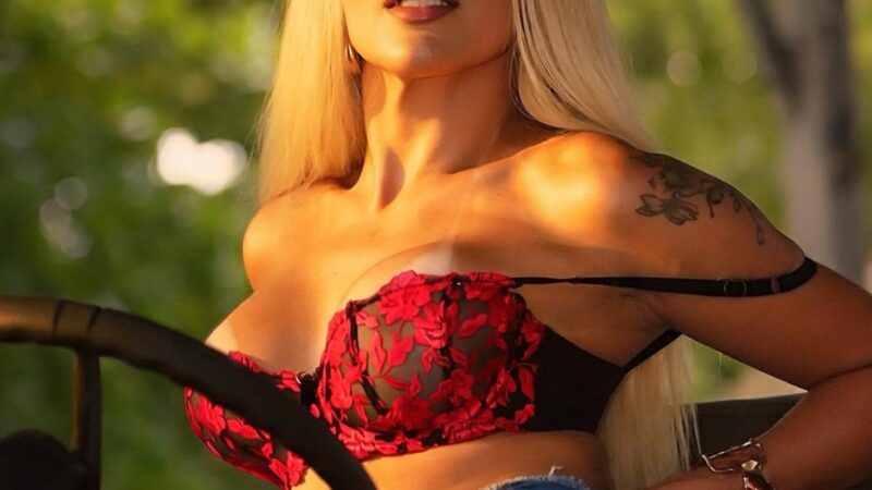 Aos 52 anos, Mulher Abacaxi se prepara para posar nua para revista: “Inspirar outras mulheres”