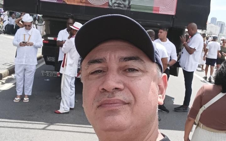 Ator Roy Aaron participa da 19ª Caminhada em Defesa da Liberdade Religiosa em Copacabana